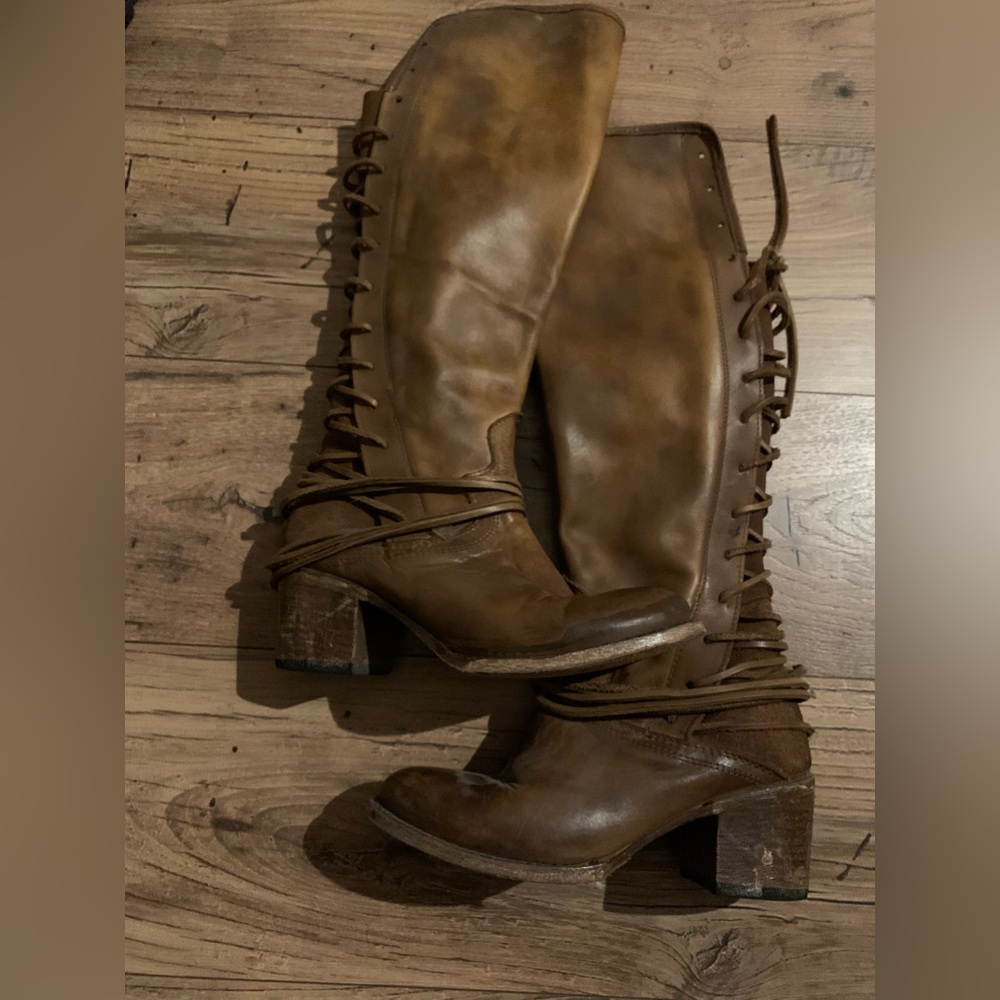 Freebird Coal Boots
